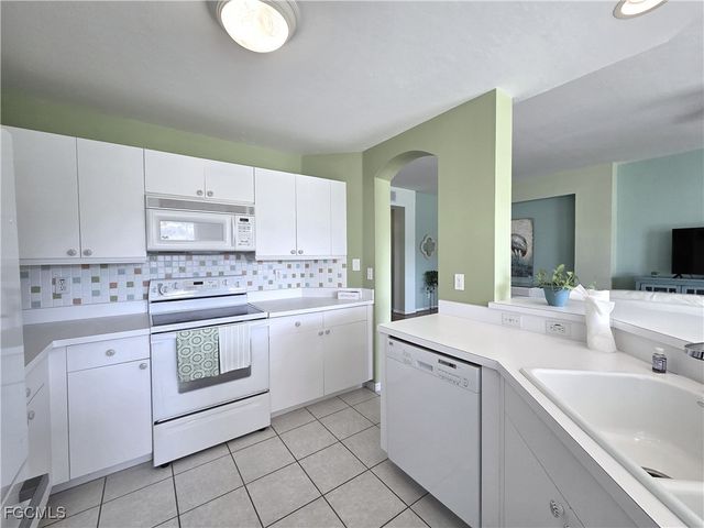 23034 Lone Oak DR, Estero, FL 33928