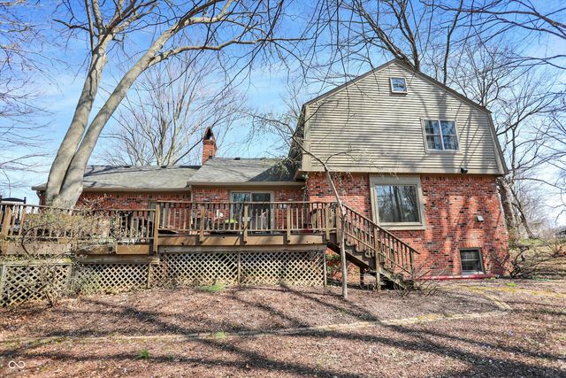 80 Williamsburg Court, Zionsville, IN 46077