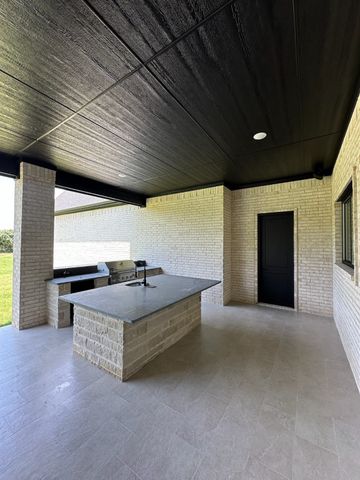 5808 Grey Wolf Court, Fort Worth, TX 76140