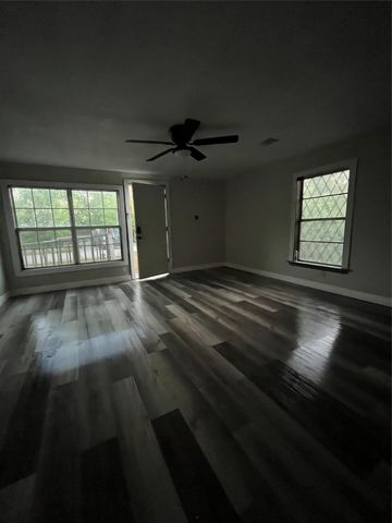 4917 Jones Street, Houston, TX 77016