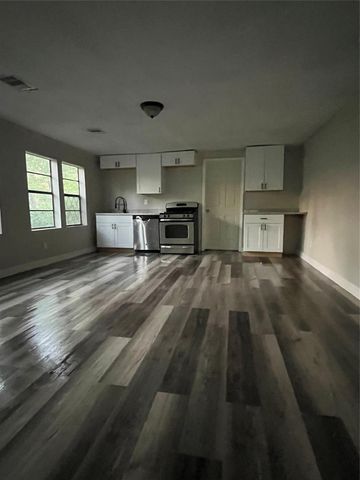 4917 Jones Street, Houston, TX 77016