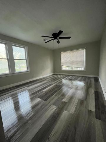 4917 Jones Street, Houston, TX 77016