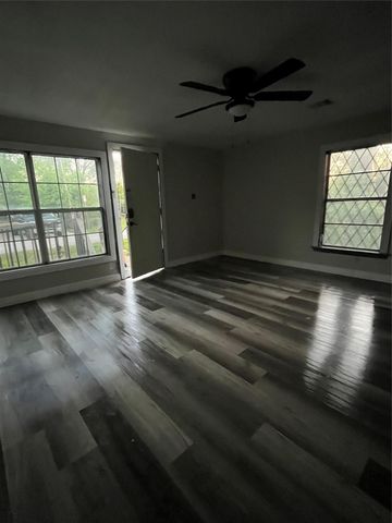 4917 Jones Street, Houston, TX 77016