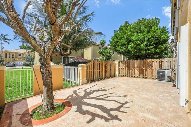 13724 SW 115th Ln, Miami, FL 33186
