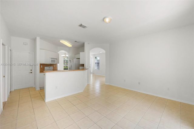 13724 SW 115th Ln, Miami, FL 33186