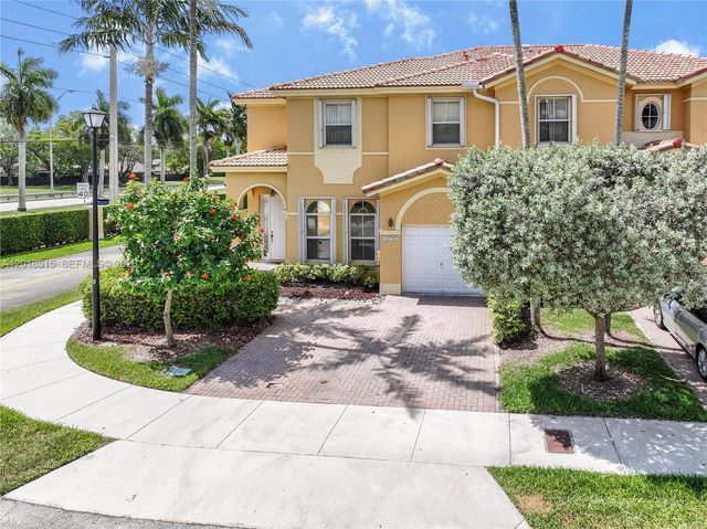 13724 SW 115th Ln, Miami, FL 33186