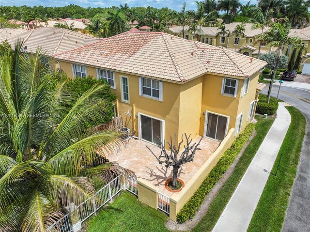 13724 SW 115th Ln, Miami, FL 33186