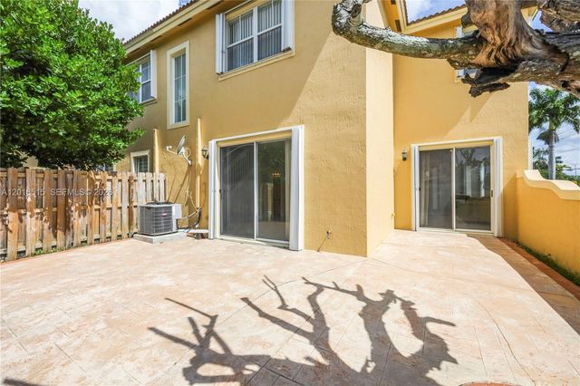 13724 SW 115th Ln, Miami, FL 33186