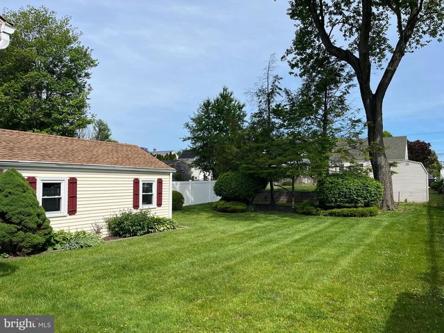 180 ELMORE AVE, Hamilton, NJ 08619