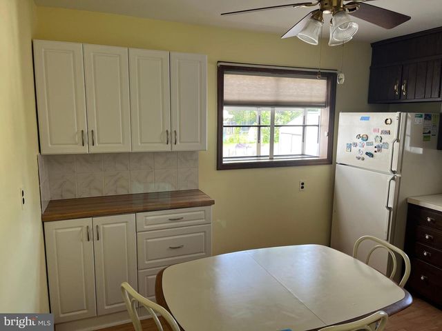 180 ELMORE AVE, Hamilton, NJ 08619