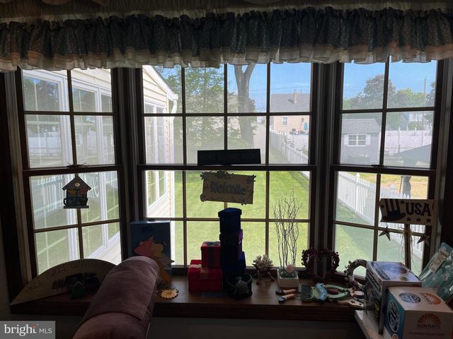 180 ELMORE AVE, Hamilton, NJ 08619
