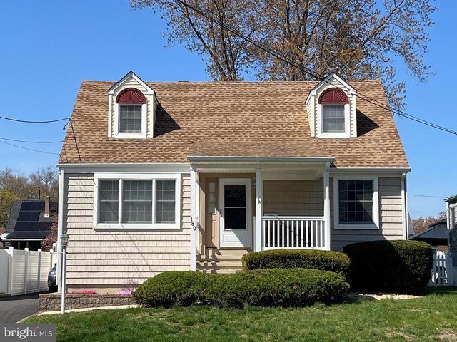 180 ELMORE AVE, Hamilton, NJ 08619