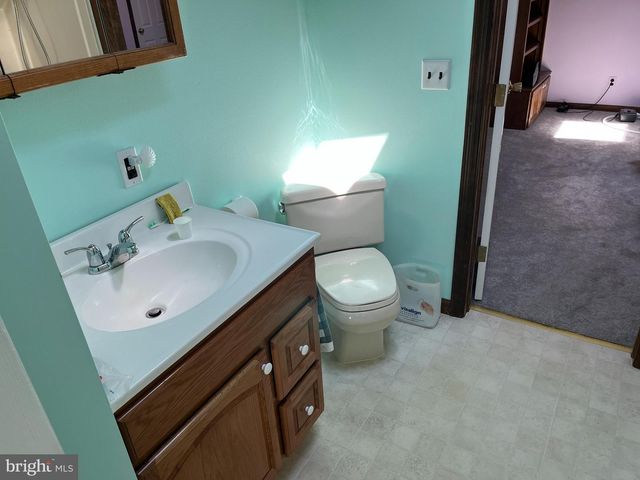 180 ELMORE AVE, Hamilton, NJ 08619