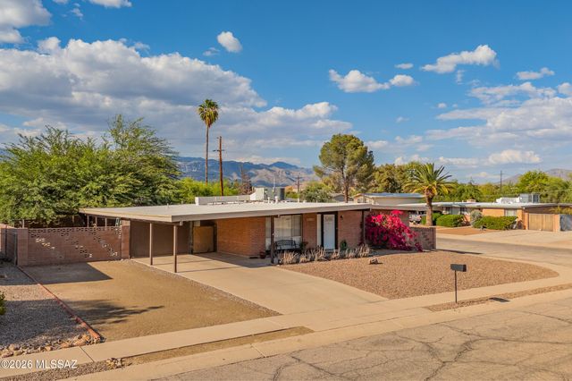 8149 E Colette Place, Tucson, AZ 85710