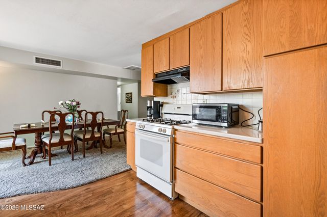 8149 E Colette Place, Tucson, AZ 85710
