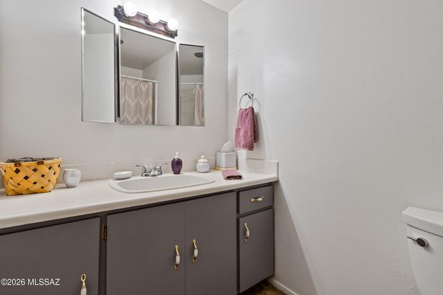 8149 E Colette Place, Tucson, AZ 85710