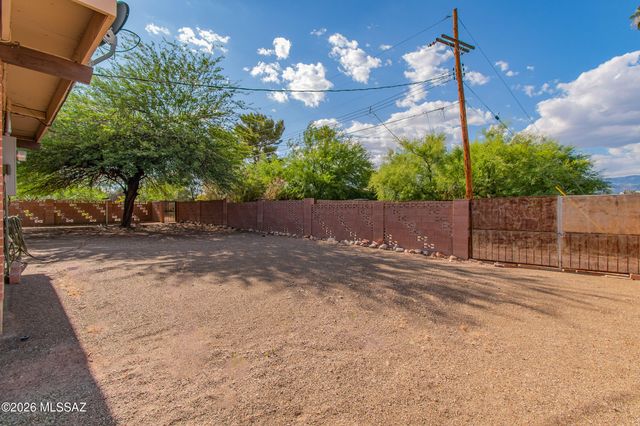 8149 E Colette Place, Tucson, AZ 85710