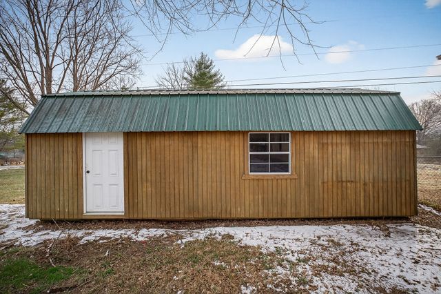 547 McQuade Cir, Mcminnville, TN 37110