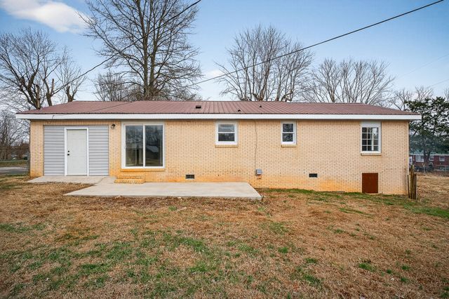 547 McQuade Cir, Mcminnville, TN 37110