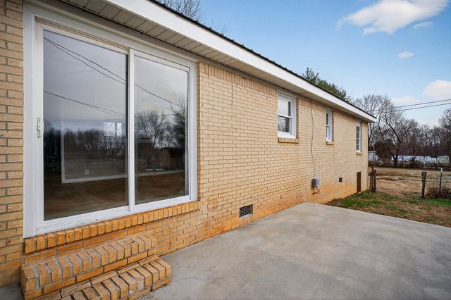 547 McQuade Cir, Mcminnville, TN 37110