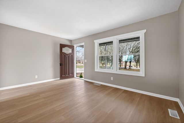 547 McQuade Cir, Mcminnville, TN 37110