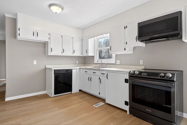 547 McQuade Cir, Mcminnville, TN 37110