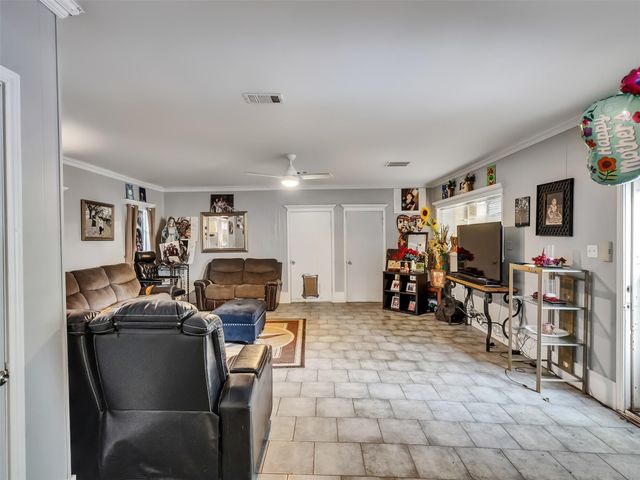 815 Avenue G, South Houston, TX 77587