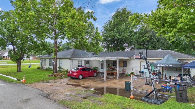 815 Avenue G, South Houston, TX 77587