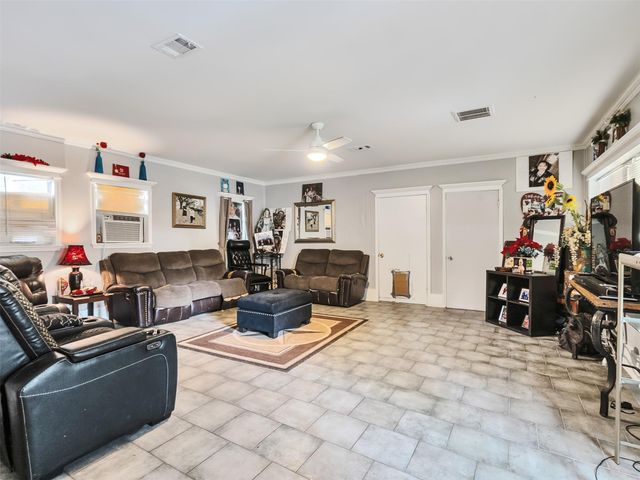 815 Avenue G, South Houston, TX 77587