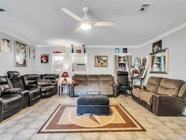 815 Avenue G, South Houston, TX 77587