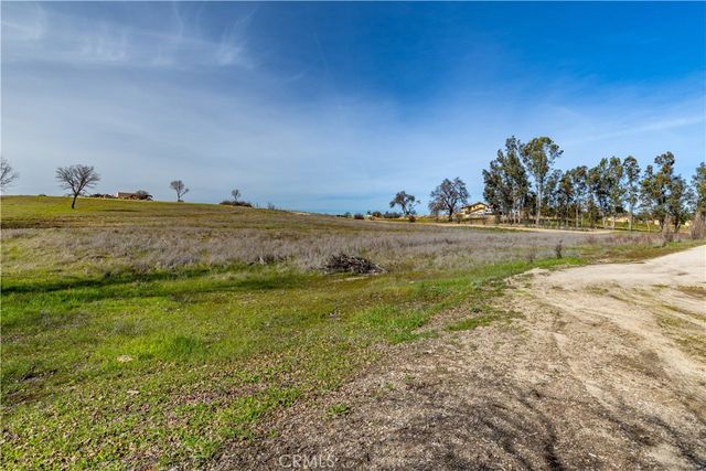 69237 Interlake Road, Lockwood, CA 93426