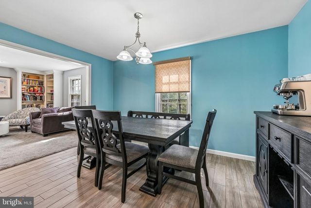28 DONCASTER CT, Cherry Hill, NJ 08003