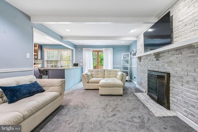 28 DONCASTER CT, Cherry Hill, NJ 08003