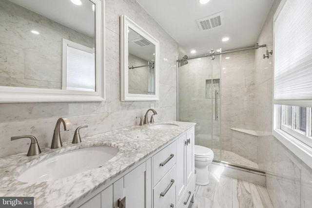 28 DONCASTER CT, Cherry Hill, NJ 08003