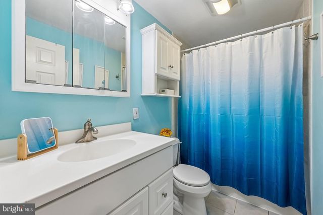 28 DONCASTER CT, Cherry Hill, NJ 08003