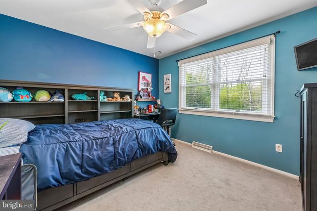 28 DONCASTER CT, Cherry Hill, NJ 08003
