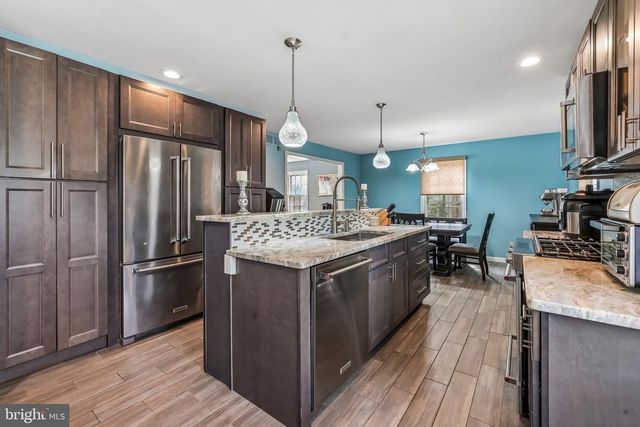 28 DONCASTER CT, Cherry Hill, NJ 08003