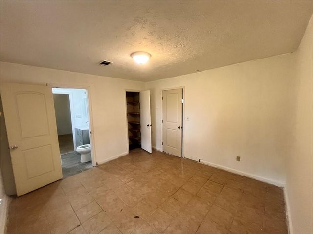 471 Ridgecrest Dr., Riverdale, GA 30274