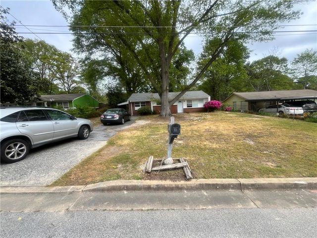 471 Ridgecrest Dr., Riverdale, GA 30274