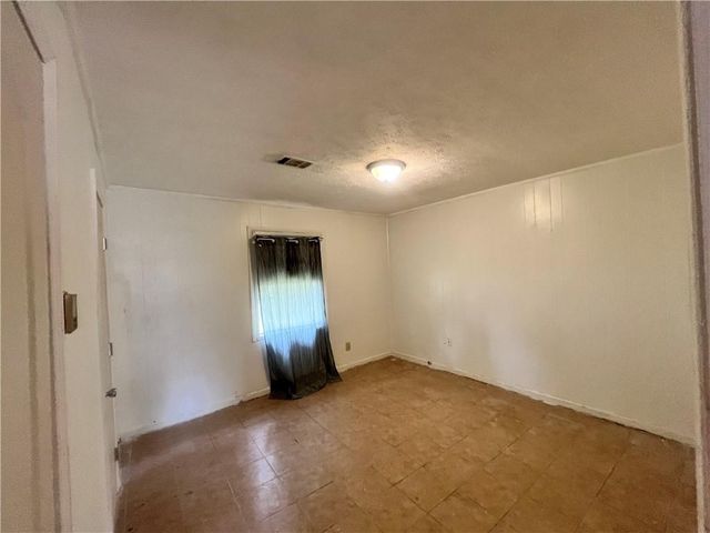 471 Ridgecrest Dr., Riverdale, GA 30274