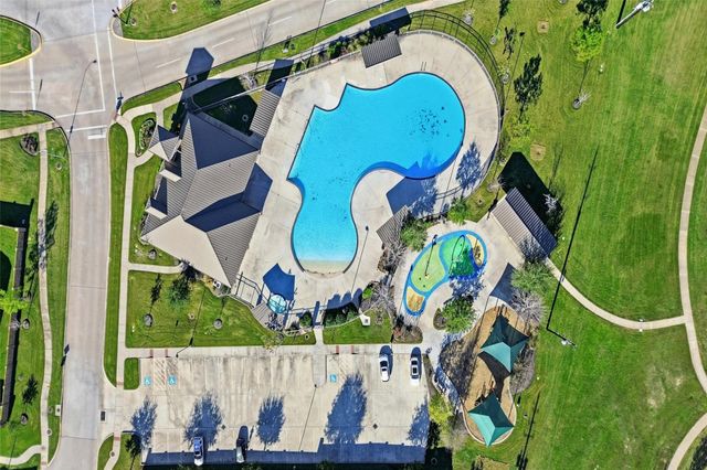 7614 Cottonwood Falls Drive, Spring, TX 77379