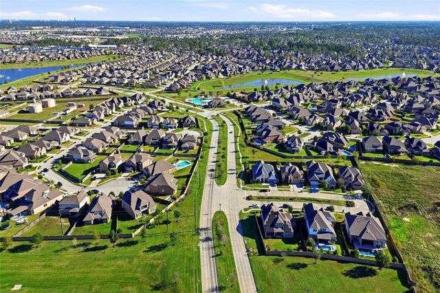 7614 Cottonwood Falls Drive, Spring, TX 77379