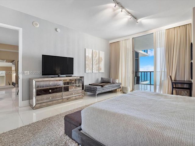 9705 Collins Avenue 1804N, Bal Harbour, FL 33154