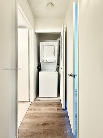 1743 Village Boulevard 104, West Palm Beach, FL 33409