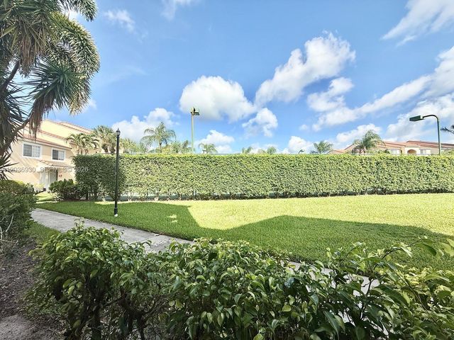 1743 Village Boulevard 104, West Palm Beach, FL 33409
