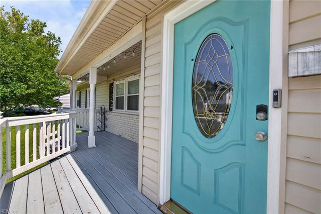 3104 Coach House LN, Virginia Beach, VA 23452