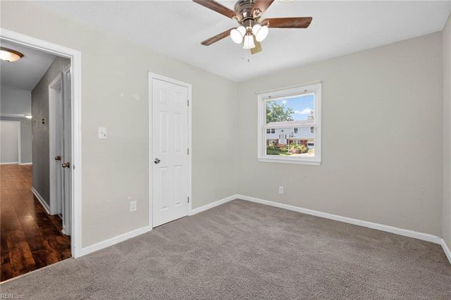 3104 Coach House LN, Virginia Beach, VA 23452