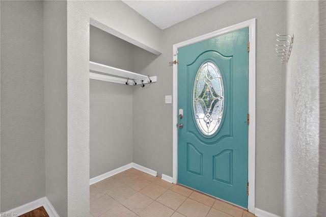 3104 Coach House LN, Virginia Beach, VA 23452