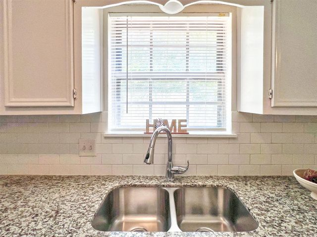 113 June Court, Richwood, TX 77531