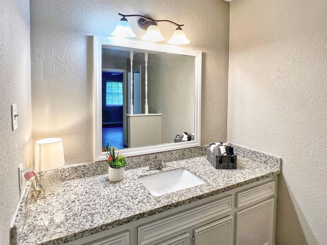 113 June Court, Richwood, TX 77531